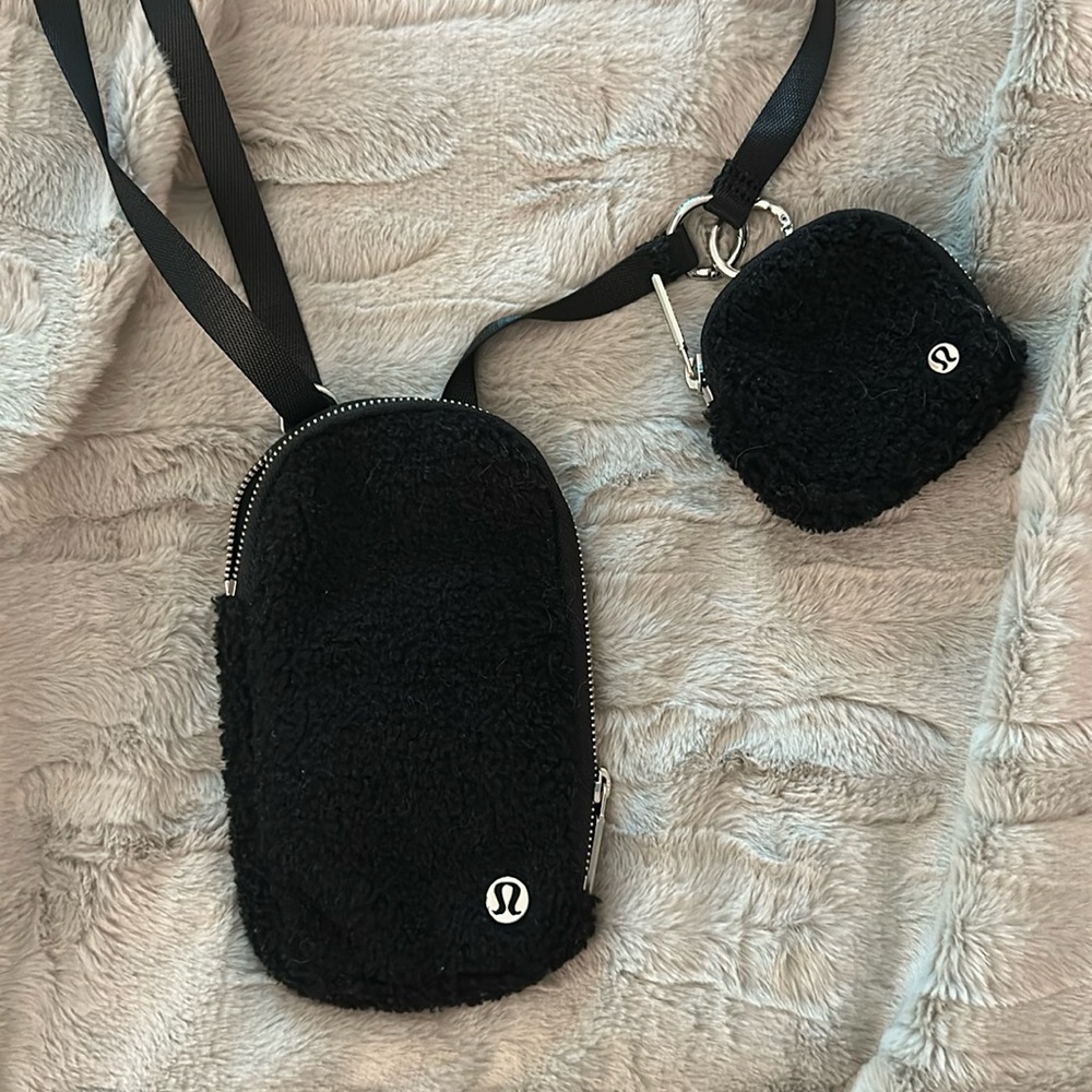 Lululemon fleece crossbody bag with coin purse